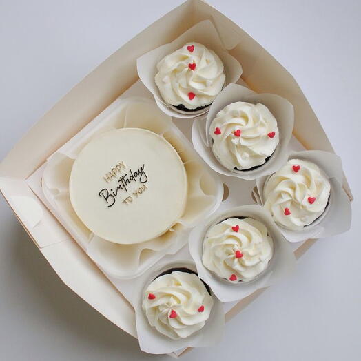 Топ! Бенто торт и капкейки набор на день рождения