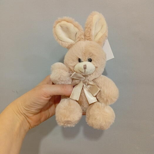 Зайка с бантиком (брелок)