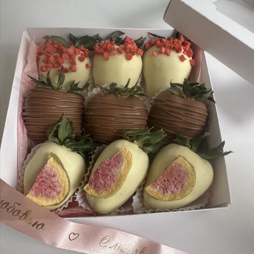 Клубника в шоколаде 9 шт