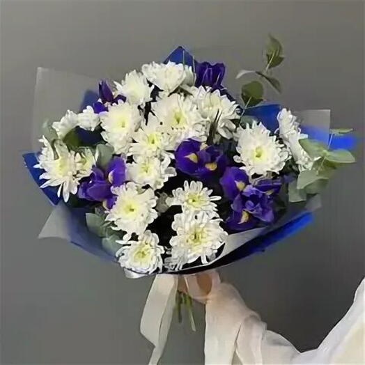 Букет ирисы с хризантемой 💙