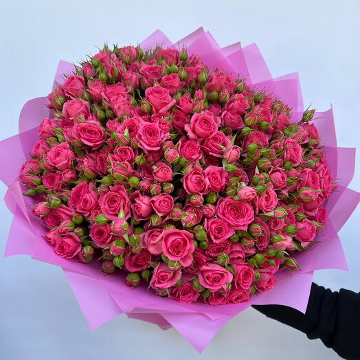 Букет из 29 штук кустовые розы