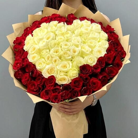 СЕРДЦЕ ИЗ 101 КРУПНОЙ РОЗЫ