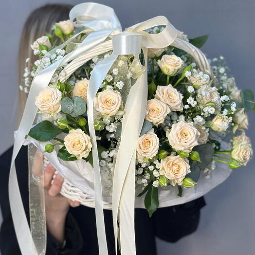 Корзина кустовые розы