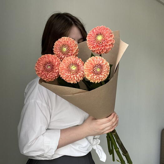 Букет из георгин