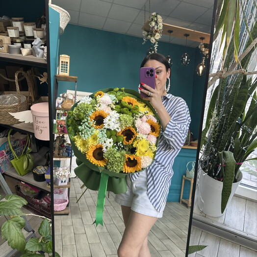 Вау букет с подсолнухами