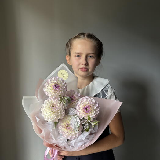 Авторский букет "Здравствуй, школа"