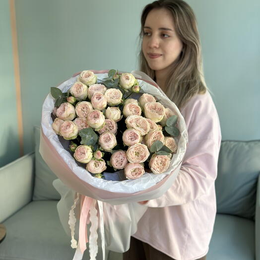 7 кустовых роз