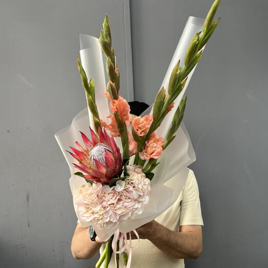 Кучерявые гладиолусы, Протея и гортензия 💝