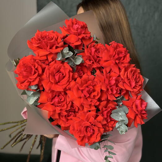 Красные французские розы 15шт