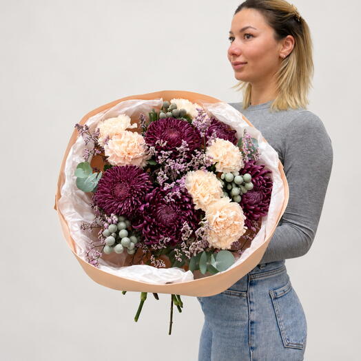 Авторский букет с хризантемой и экзотическими цветами 🥰