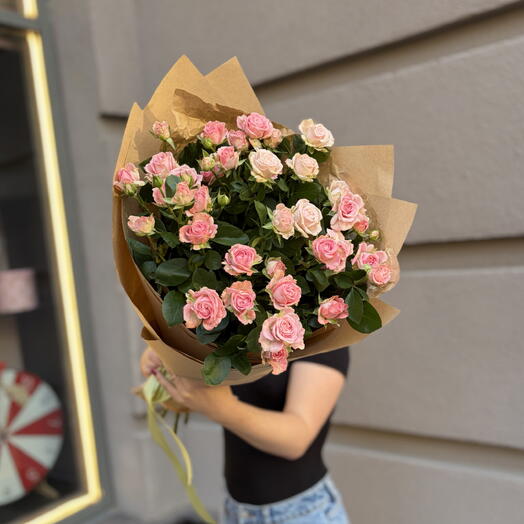 Букет «трепет первой любви» 💓 невероятно пышные кустовые розы 🌹