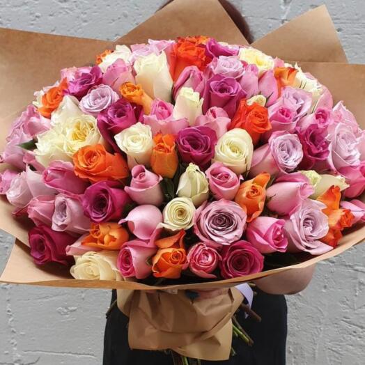 Ramo de 101 Rosas Mezcla