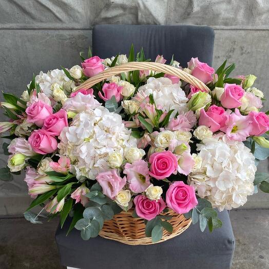Basket with flowers