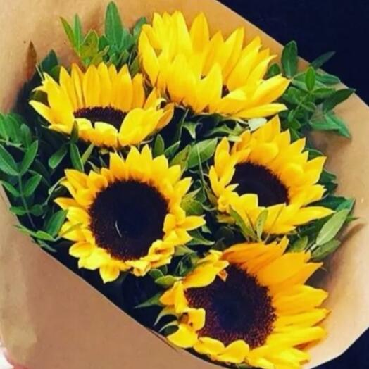 Bouquet of sunflowers
