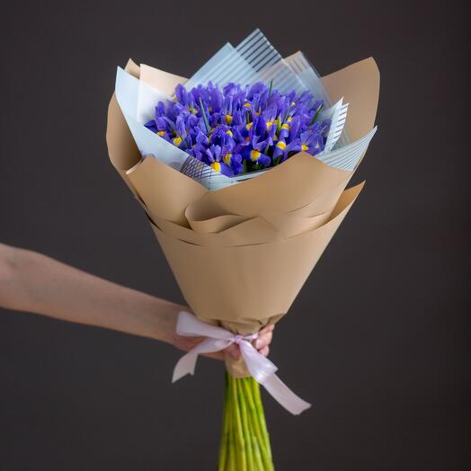 25 irises