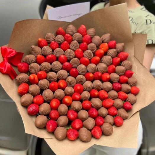 Молочная клубника