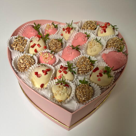 25 Клубник в шоколаде в сердце