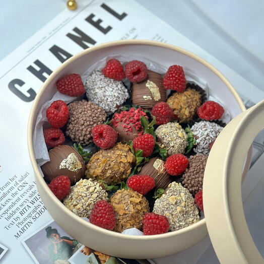 Клубничный набор «Loveberry»