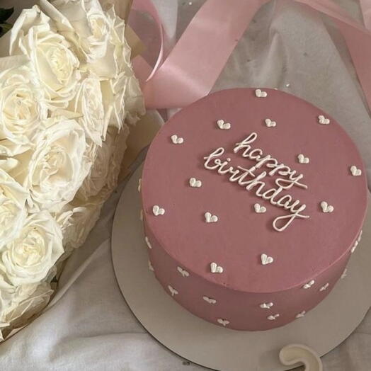 Cake with bouquet