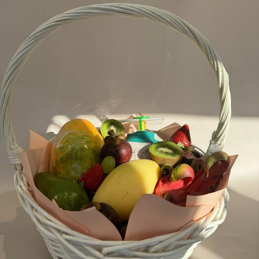 Корзинка Экзотических фруктов L