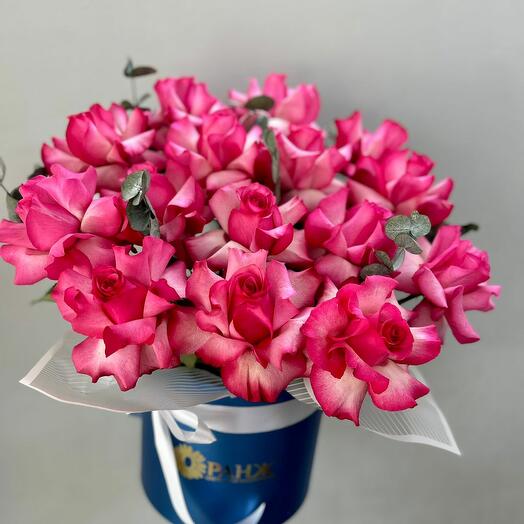 Чудесный букет из 15 Роз в коробке