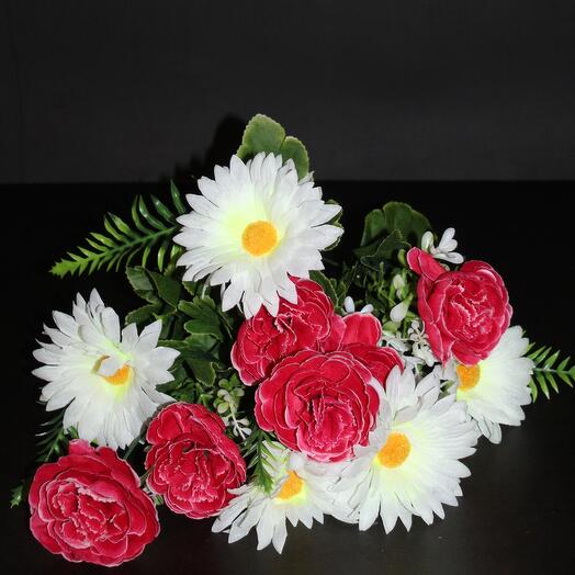 Искусственные цветы Розы с ромашками