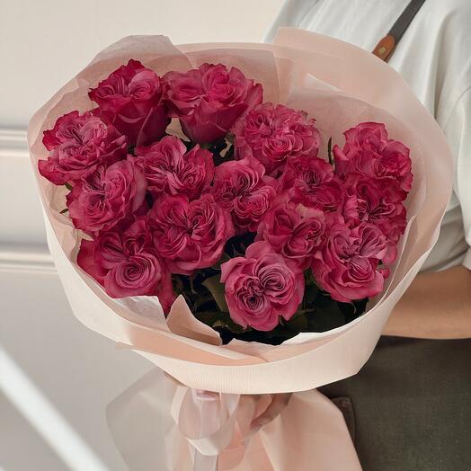 Букет из шикарных пионовидных роз