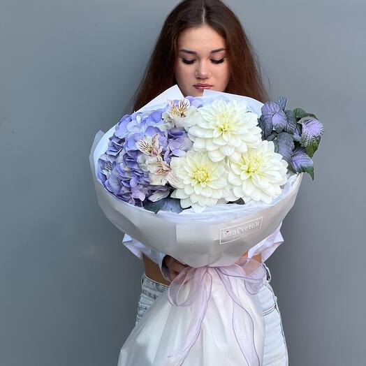 Авторский букет🤍💜