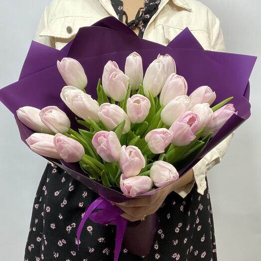 Bouquet of tulips