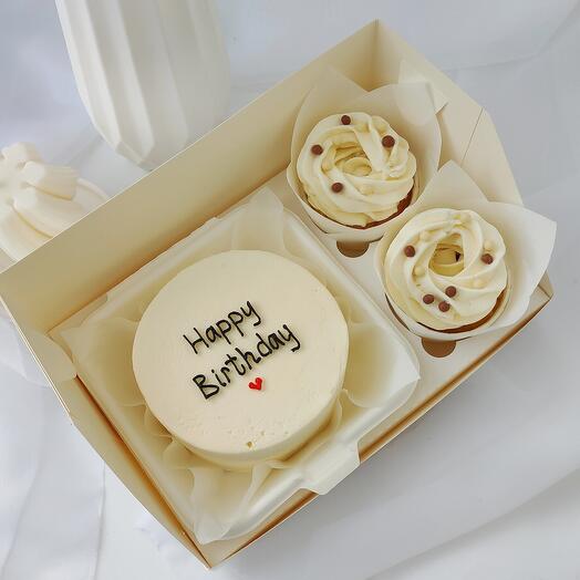 Бенто торт "Happy Birthday" и 2 капкейка