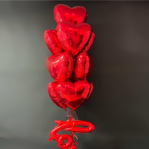 Фонтан из 10 красных сердец