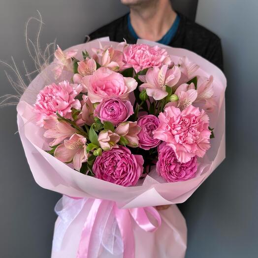 Букет «Абсолютно розовый» с розами, гвоздиками и альстромерии