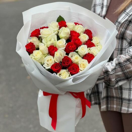 35 Red White Rose Bouquet