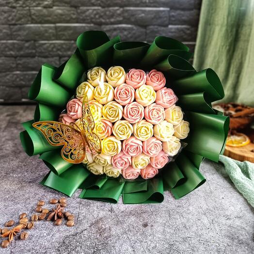 Букет из шоколадных роз (белые/розовые), съедобные букеты подарок на День Рождения