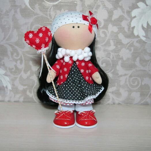 Кукла Бетти с сердцем