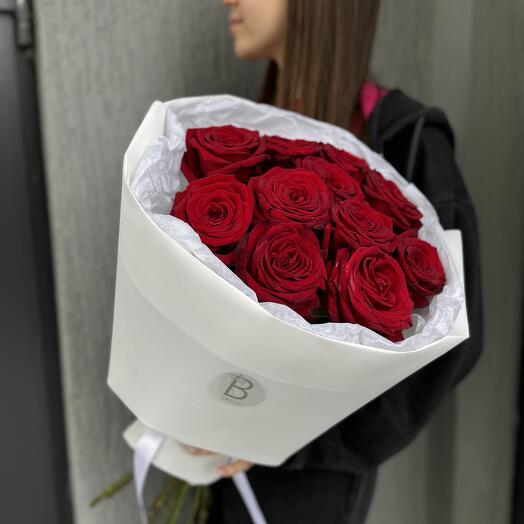 11 красных роз 60см
