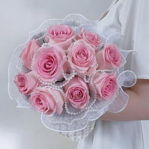 Bouquet of delicate roses 11 pieces
