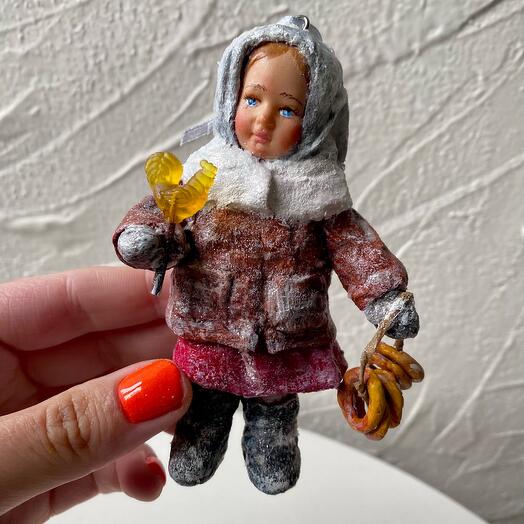 Ватная игрушка на елку девочка Дуняша