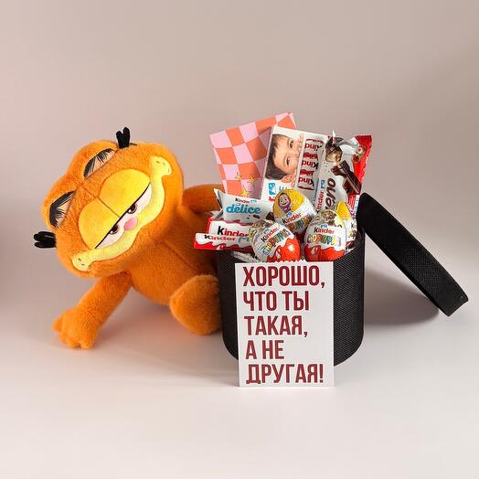 Киндер подарок и мягкая игрушка Гарфилд; подарок девушке, жене, сестре,подруге,ребенку,дочке