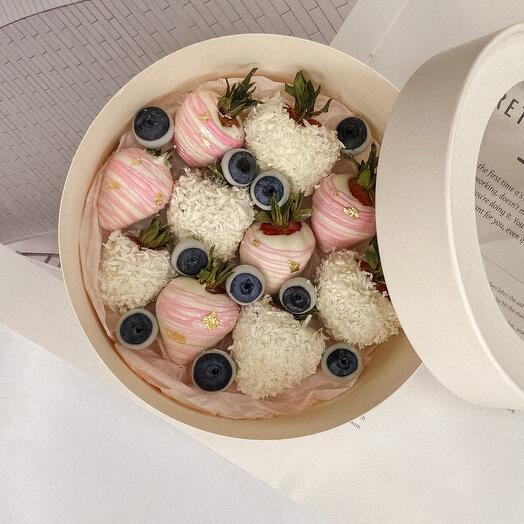 🤍 клубника и голубика в шоколаде 300 г