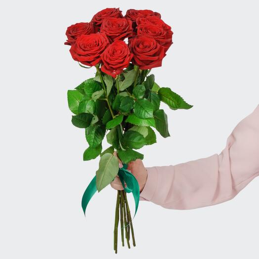 Букет 9 красных роз Ред Наоми