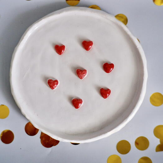 Керамическая тарелка