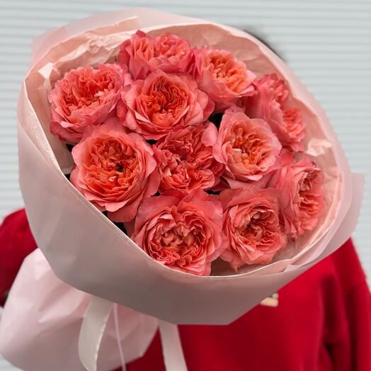 Букет пионовидных роз