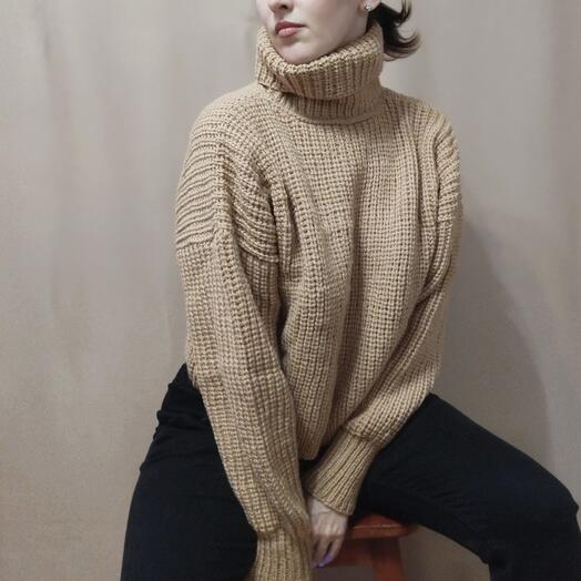 Свитер бежевый оверсайз