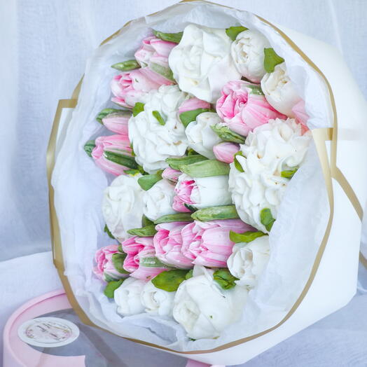 Нежный букет для мамы 💞