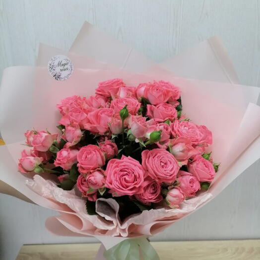 Букет из кустовых роз