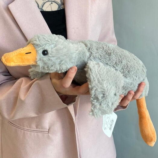 Мягкая игрушка - серый гусь