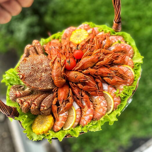Мужской букет/корзина с крабом
