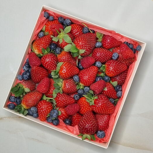 Коробка с ягодами 🍓