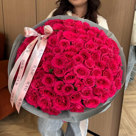 101 малиновая голландская роза